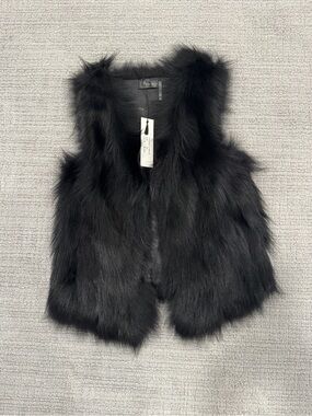 Love Token Black Fox Fur Vest